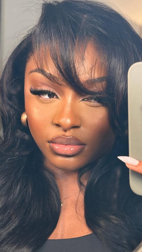 Instagram post by @mariagoodhair for Sebastian Professional. Caption reads: Leave out maintenance🍿📌 Ft. @hairsofab Bodywave....