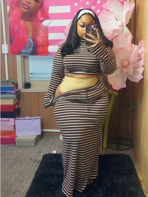 TikTok post by @iamcorirose for Werena. Caption reads: @Werena #shapewear #shapeweartiktok #werena [...].