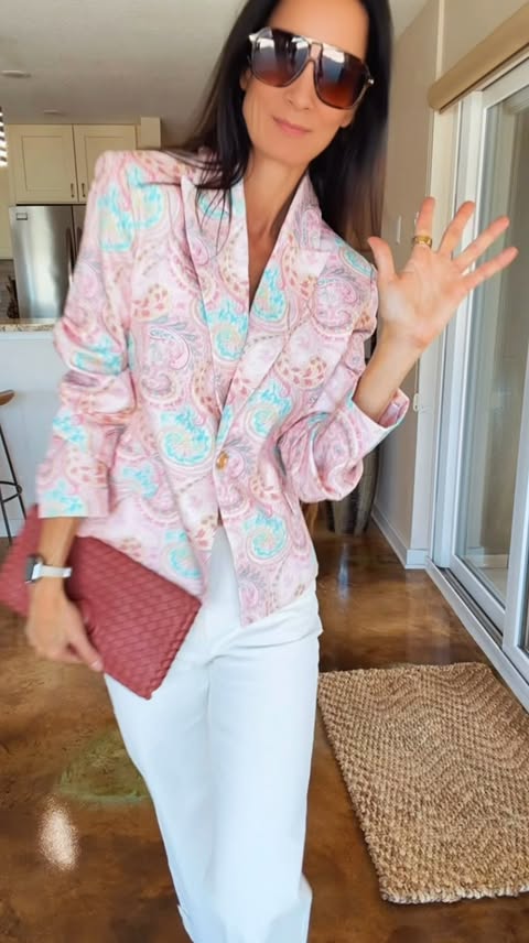 Instagram post by an influencer for VICI COLLECTION. Caption reads: One outfit… two completely different moods....