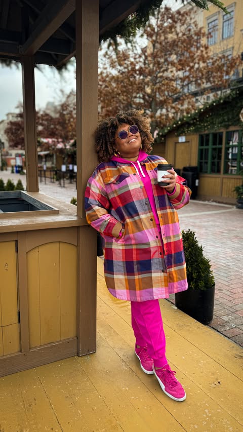 Instagram post by @eclectickurves for Duluth Trading Company. Caption reads: [...] style can be street style, and....