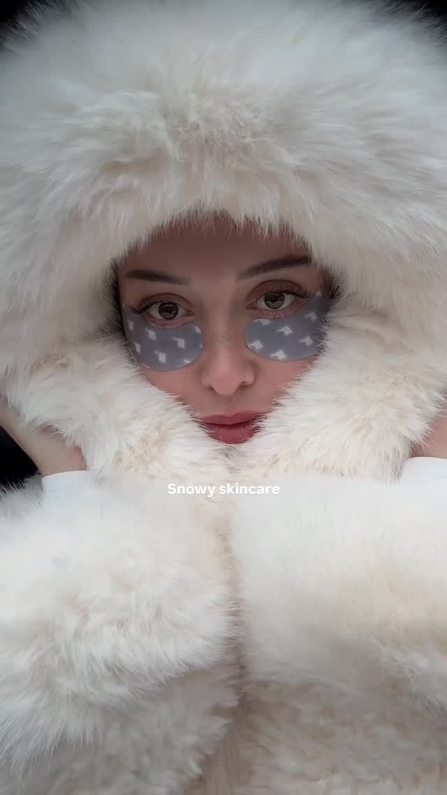 Instagram post by @zaraynaf for Rhode Skin. Caption reads: Skincare for the snow @rhode ❄️ Using the peptide....