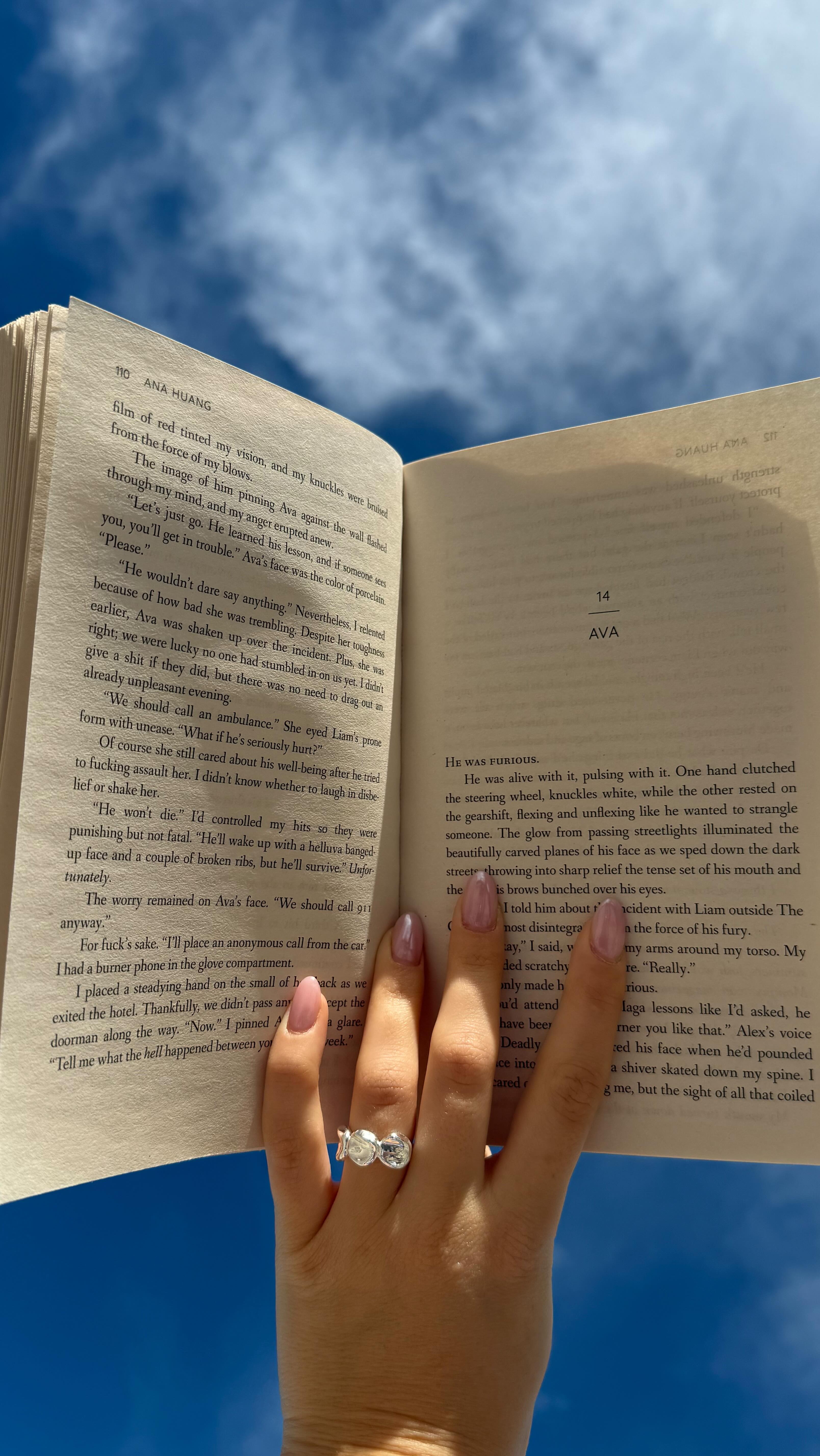 Instagram post by @jolinanaemii for DKNY. Caption reads: ad| what a perfect autm bag @dkny @zalando #dkny....