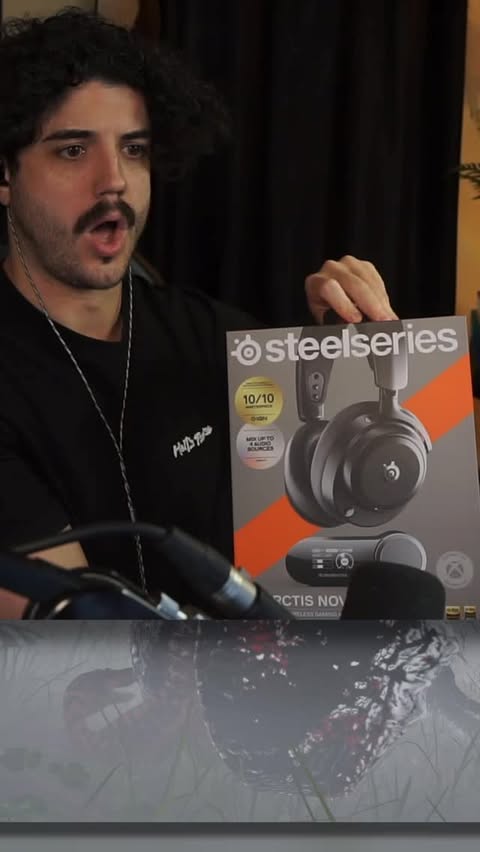 Instagram post by @mrgibb0n for SteelSeries. Caption reads: [...] hear Mommy until…. … I put on the new....