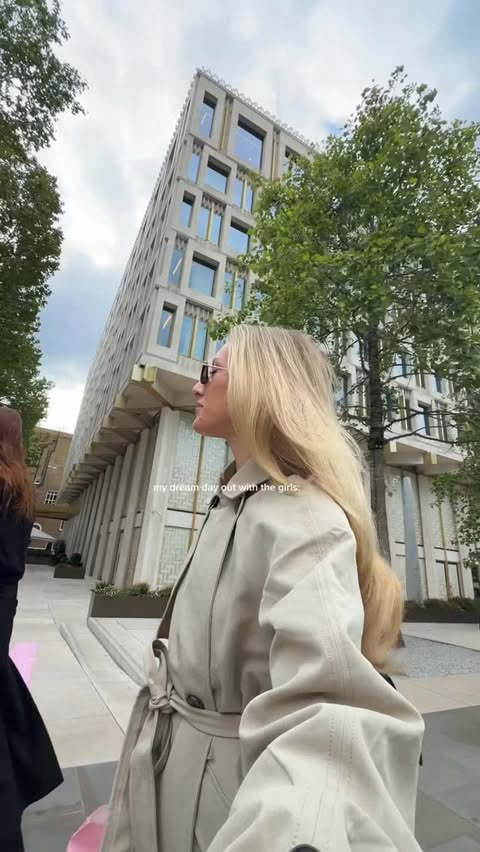 Instagram post by @emmajeanclarke_ for Everlane. Caption reads: my london life <33333 @everlane #everlanepartner.