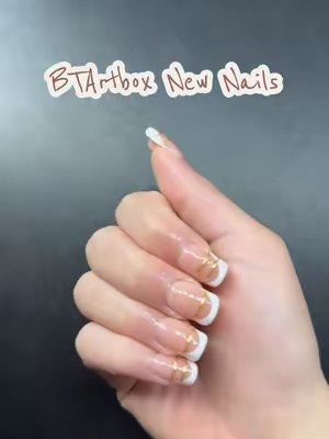 TikTok post by @maryammkamall for BTArtbox. Caption reads: @BTArtboxnails Code “Maryamm10” for discount [...].