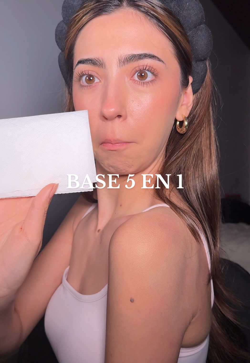 TikTok post by @lisarguedas for Westmore Beauty. Caption reads: [...] de tu rutina en 1 solo producto??🫣✨ Es la....