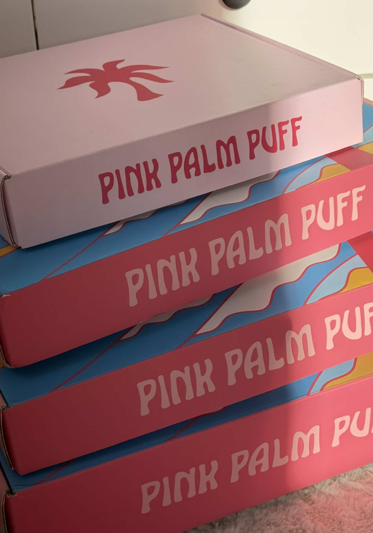TikTok post by @misiaa.woja for PINK PALM PUFF. Caption reads: THANK YOU SOOO @PINK PALM PUFF !!!! 🌴✨💗🌊 I’m in....