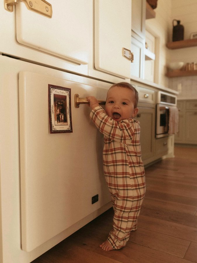 Instagram post by @madisonmealy for Shutterfly. Caption reads: Having ourselves a mealy little Christmas 🤠 our....