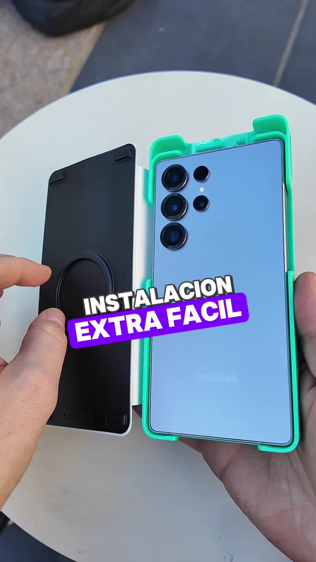 TikTok post by @soymaulozano for ESR. Caption reads: 👉 Estos protectores de pantalla son....