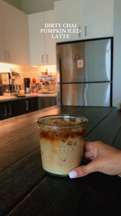 Instagram post by @foodieeshh for Chobani. Caption reads: Pumpkin Dirty Chai 🍂☕️🫶🏽🎃

🍂 chai....