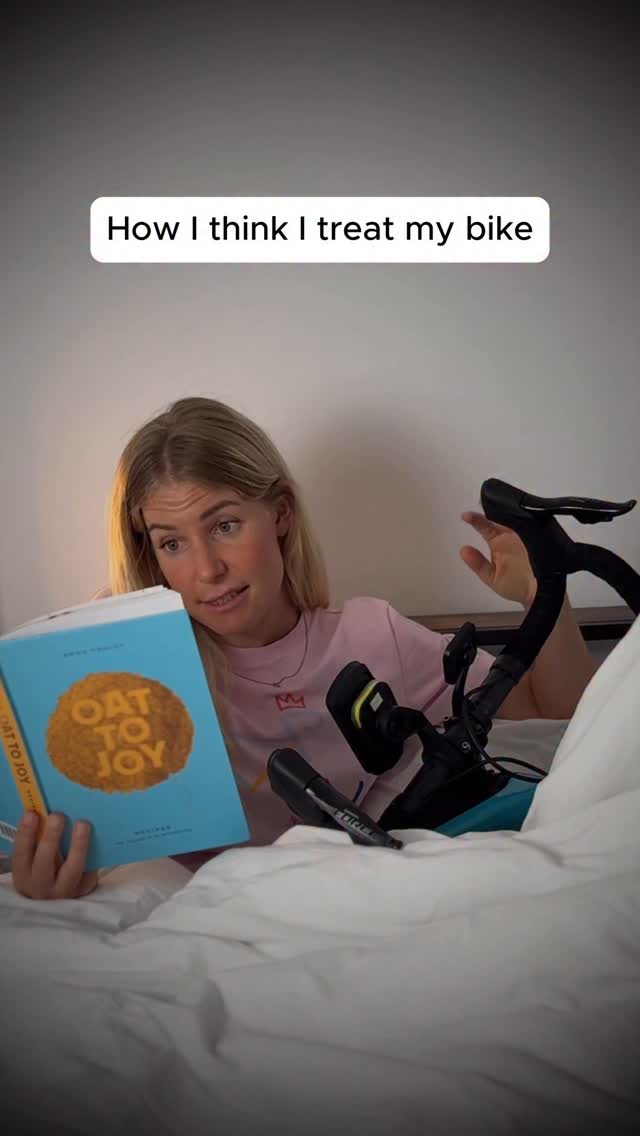 Instagram post by @teganphillipscomics for komoot. Caption reads: 🥲
BOOK: Oat To Joy by the amazing @pooleyemma 🍪.