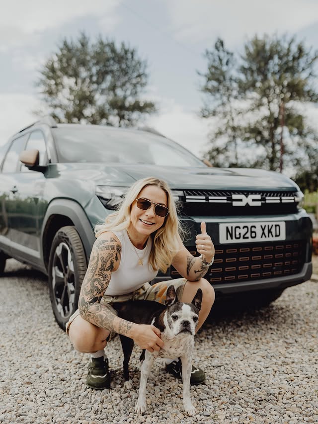 Instagram post by @lspraggan for Dacia. Caption reads: [...] be a van 🤷‍♀️ Well, I got invited to a....