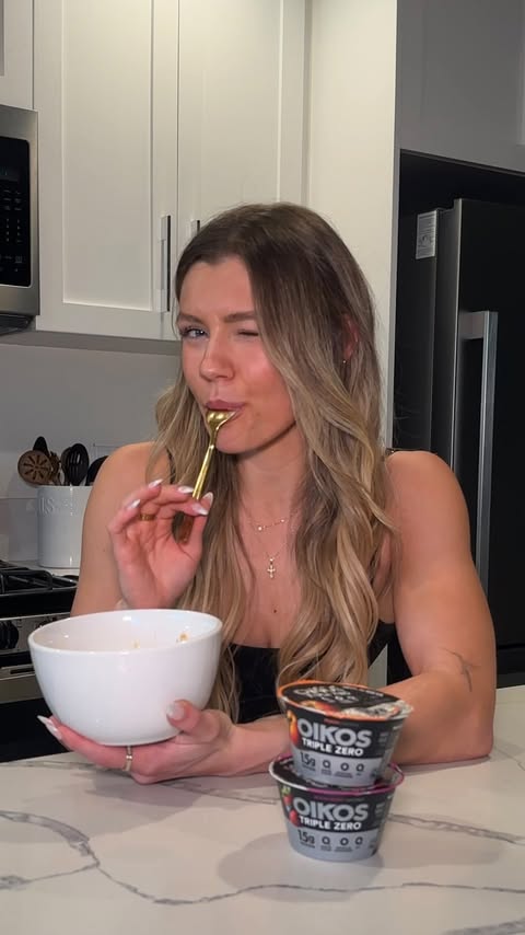 Instagram post by @itsbrookeelle for Oikos. Caption reads: #OIKOSPartner If there’s one thing we’re doing....