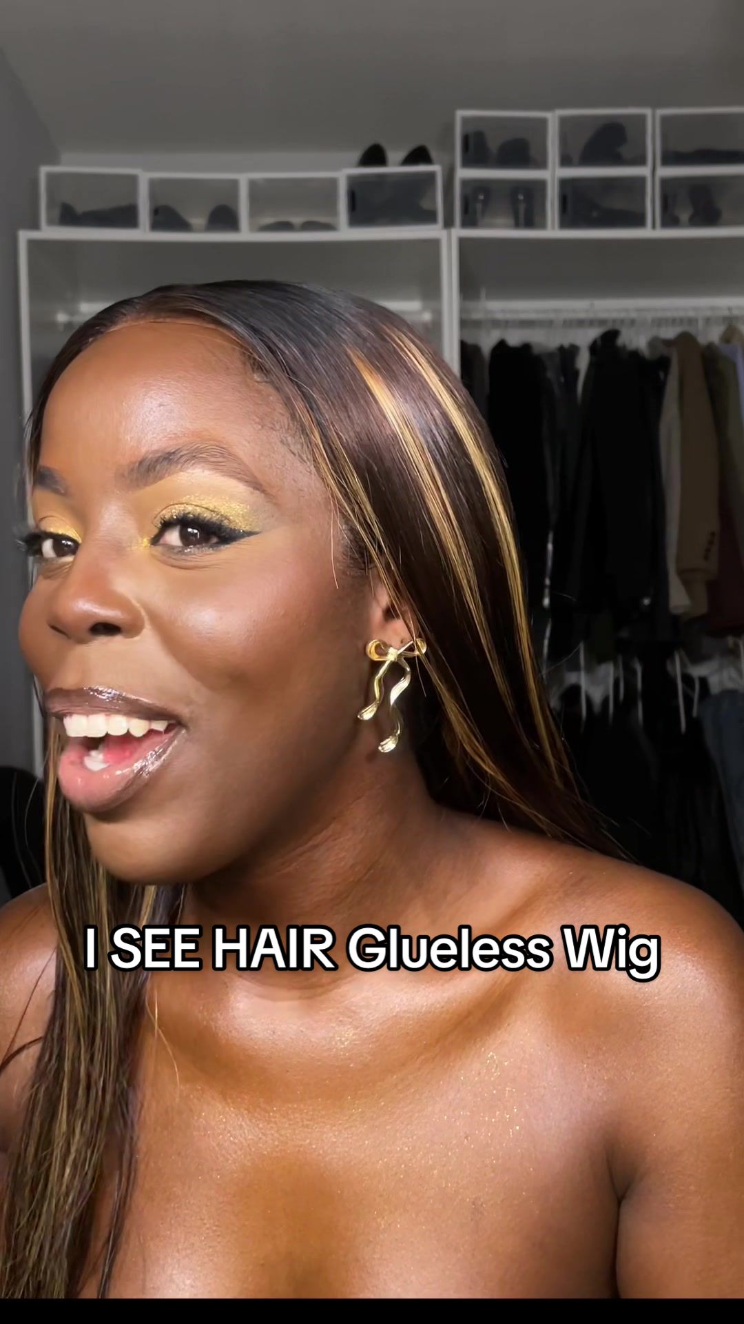 TikTok post by @missdebsss for iseehair. Caption reads: PERIODDDDD @ISEEHAIR #fyp #tiktokshop #gluelesswig....