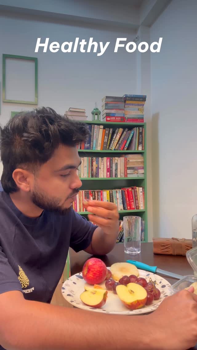 Instagram post by @rabbanisoyam for HK Vitals. Caption reads: I was doing everything, drinking water, eating....