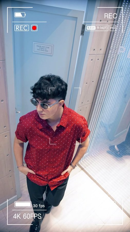 Instagram post by @mavylegaspi for Penshoppe. Caption reads: [...] last minute finds? Catch @penshoppe’s Mega....