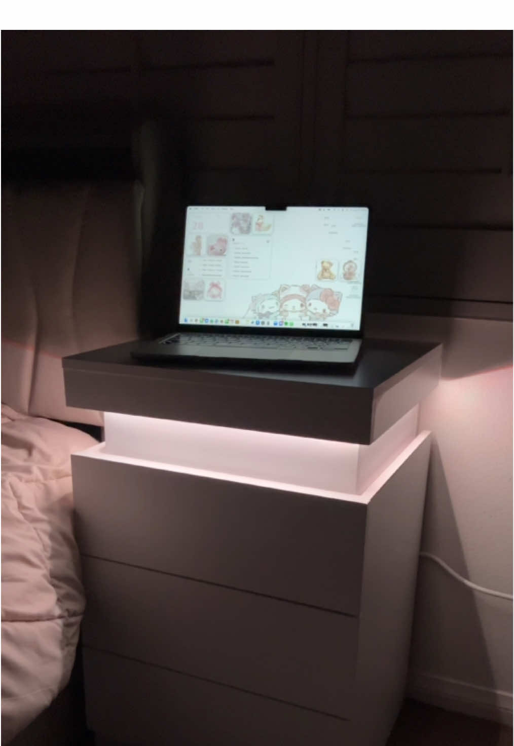 TikTok post by @cygneix for Sikaic. Caption reads: it’s lovely! @Sikaic Official 🤍....