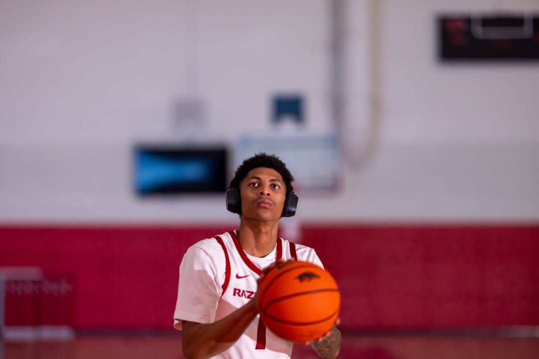 Instagram post by @leek for JLab. Caption reads: [...] playlist never sounded better @jlabaudio.