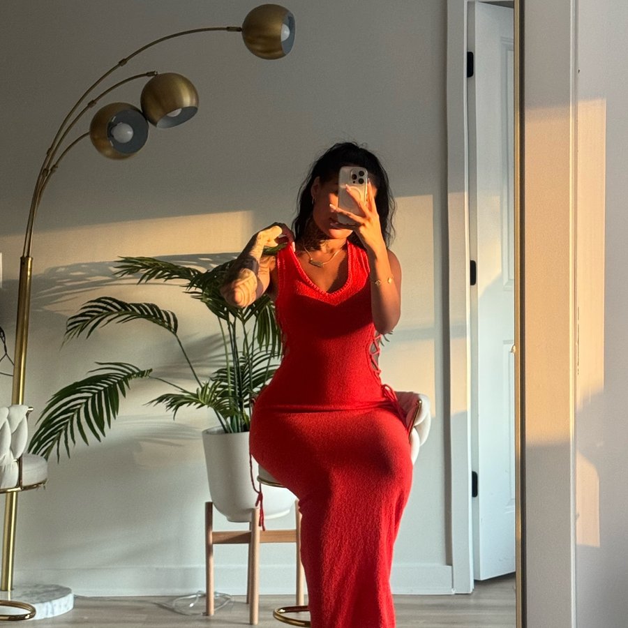 Instagram post by @aggyabby for Fashion Nova. Caption reads: Summer 25 ☀️ @FashionNova 

•Hanna sleeveless....