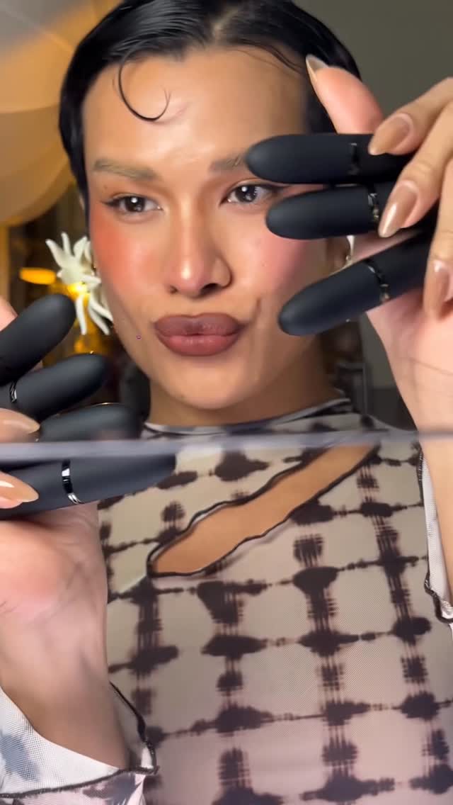 Instagram post by @blossom.jaidee for M·A·C Cosmetics Thailand Market. Caption reads: now mac, we need to talk! @maccosmetics Powder....