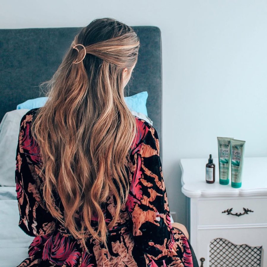 Instagram post by @jackiehefter for Jean Coutu. Caption reads: It's been about a month since I started using the....