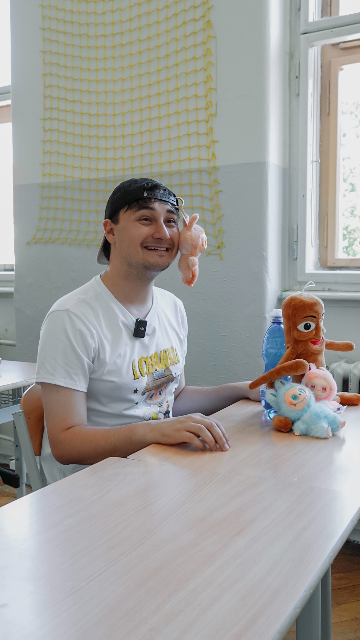 Instagram post by @lukefry.jpg for Česká spořitelna. Caption reads: Máte na škole finanční gramotnost? 🤔

Pokud ne,....