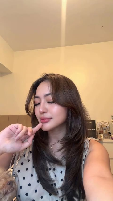 Instagram post by @pamdesaaal for Glad2Glow Philippines. Caption reads: my skin needed a little extra love after all those....