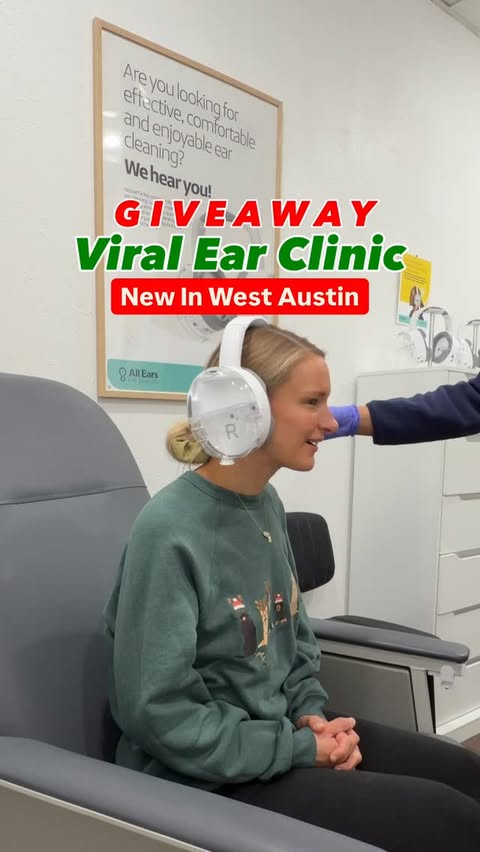 Instagram post by @austinfoodstagram for OtoSet. Caption reads: 🎁 Holiday Giveaway with @tryotoset! [GIVEAWAY....