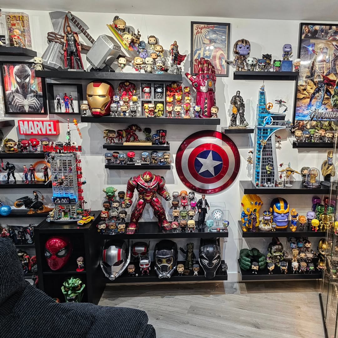 Instagram post by @ukpopcollector for Zavvi. Caption reads: Nostalgia overload. 

Collect what you love ........