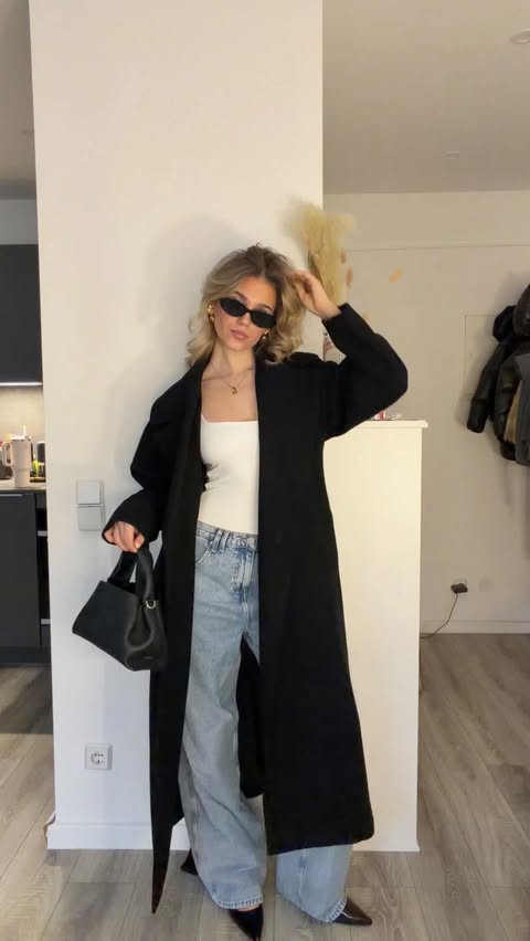 Instagram post by @laraspengler for huawei. Caption reads: anzeige never without headphones🙂‍↕️🤍....