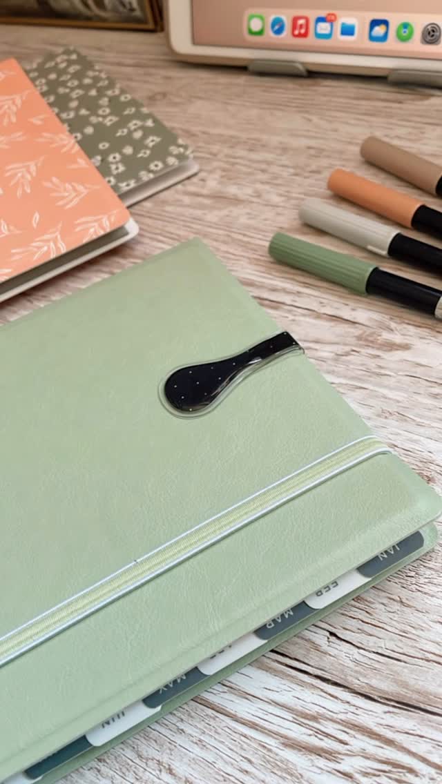 Instagram post by @marsiabramucci for Filofax. Caption reads: The new notebook in the Sage color is soooo pretty....