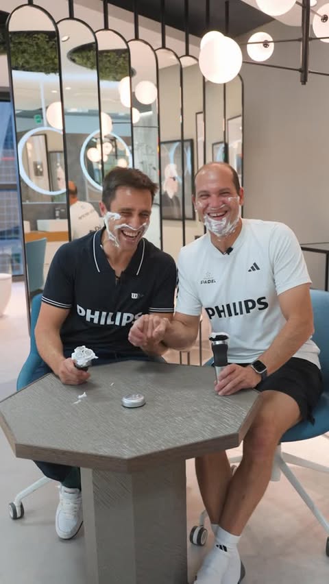 Instagram post by @fernando_belasteguin for Philips. Caption reads: Divertida “afeitada” con @sebanerone....