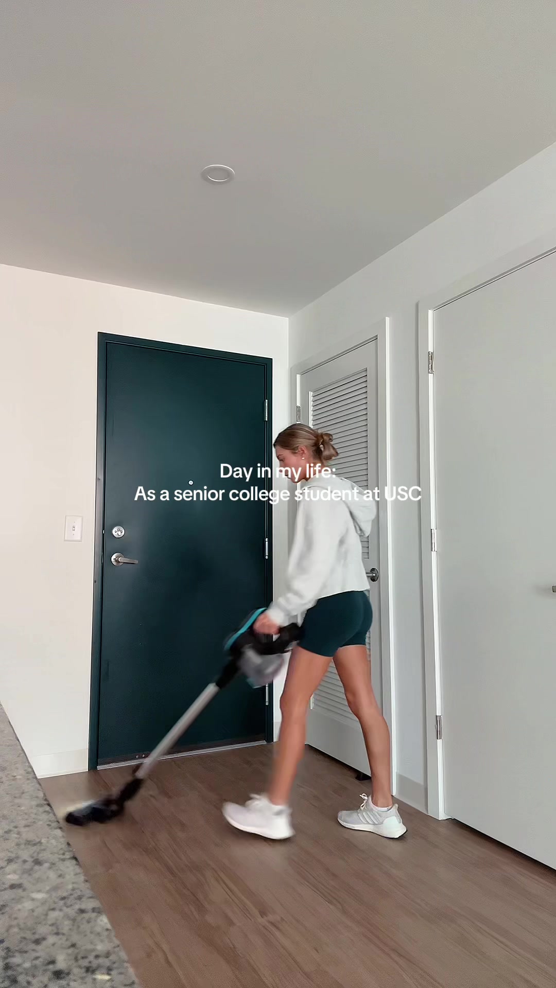 TikTok post by @lauren.zorc for Dreamegg. Caption reads: [...] class, gym + hw day 🤗🏃🏼‍♀️🎧🩵....