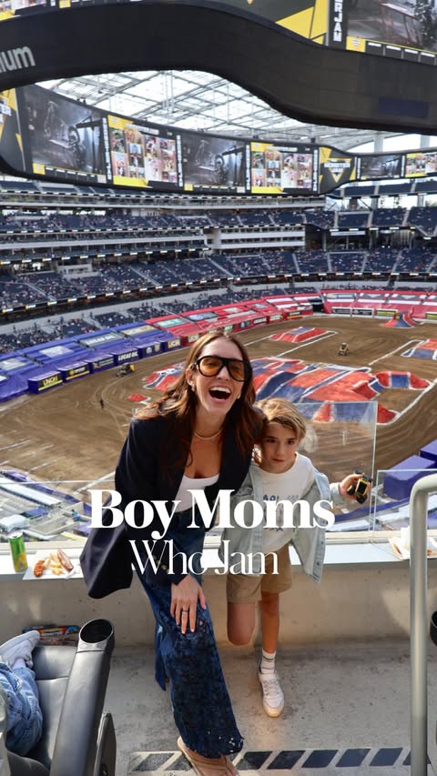 Instagram post by @fernandaromeroo for Monster Jam. Caption reads: [...] show is an unforgettable experience.....
