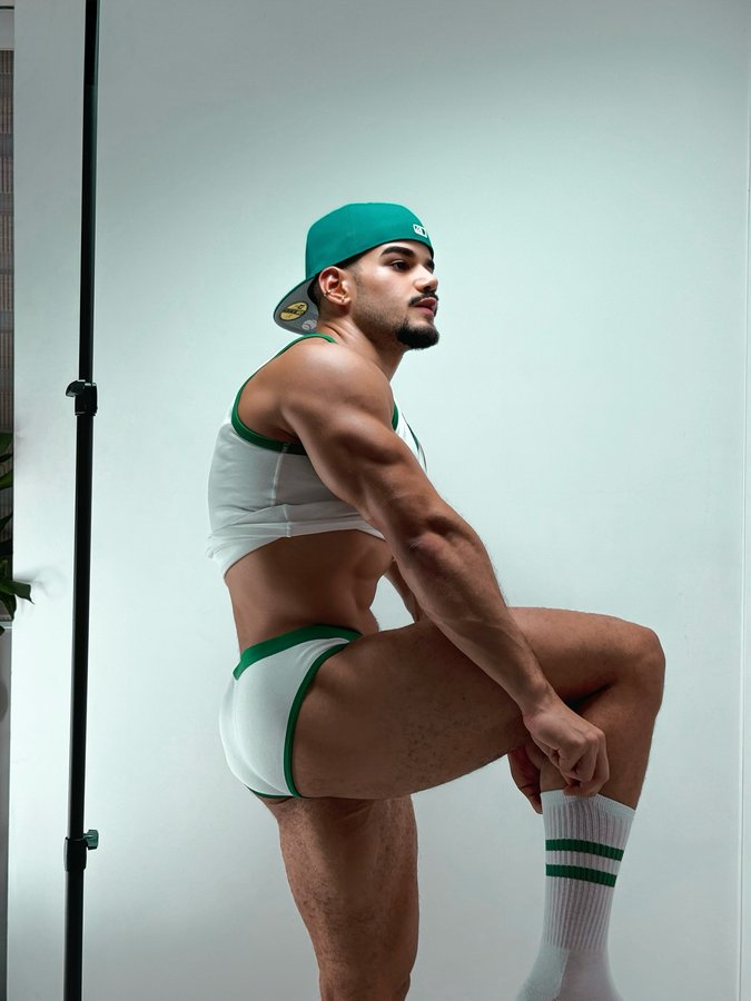 Instagram post by @mauroxandres for Coyote Jocks. Caption reads: Do you remember? @coyotejocks.