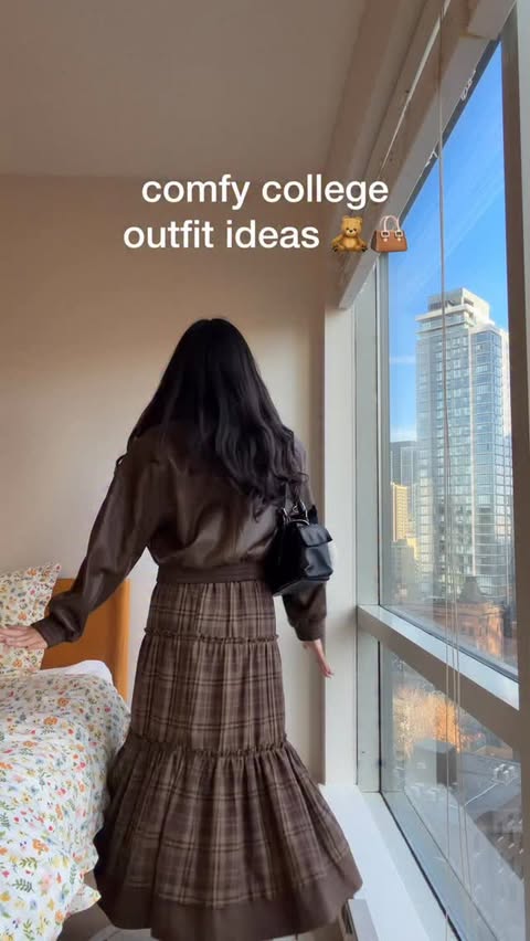 Instagram post by @breannaquan.xo for LEWKIN. Caption reads: @lewkinofficial is having a 60% off black friday....