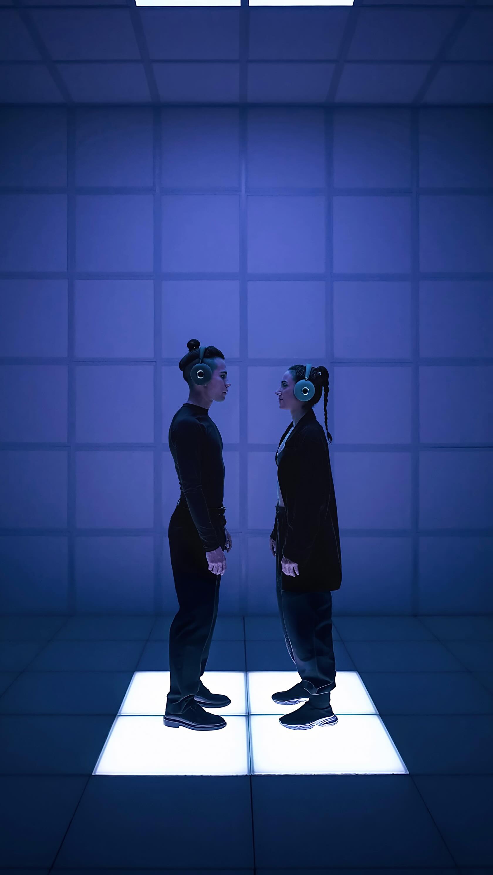 Instagram post by @valecci_xena for Kickstarter. Caption reads: [...] our latest crowdfunding campaign on....