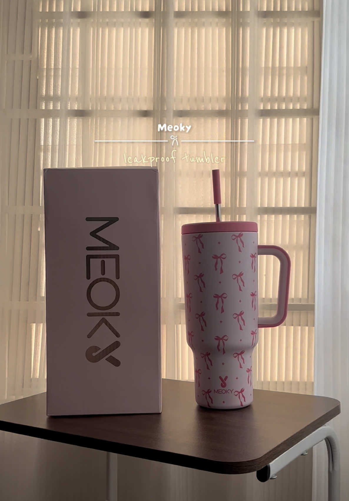TikTok post by @sinarhashim_ for Meoky Cup. Caption reads: Aaaa cantiknya tumbler baru saya korang! 😍🩷....