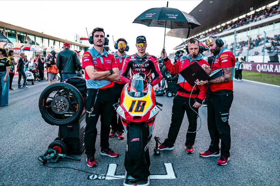 Instagram post by @18matteobertelle for SHARK Helmets. Caption reads: [...] #portugalgp #macnariddinggear #sharkhelmets....