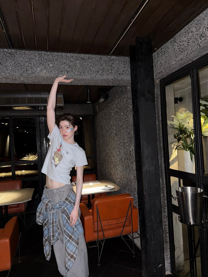 Instagram post by @pp.kritt for Balenciaga. Caption reads: 💙.