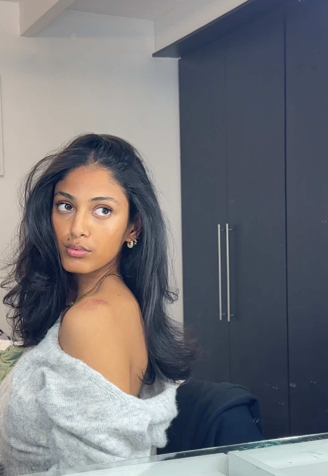 TikTok post by @_planetkal for L'Oréal Paris South Africa. Caption reads: Winter hair emergency = handled 💧✨ Giving my hair....