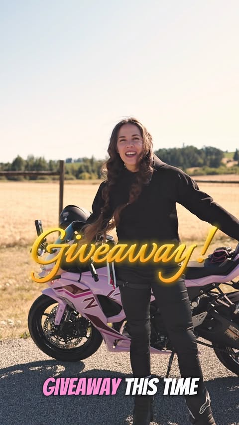 Instagram post by @sarahreadsandrides for Insta360 Moto. Caption reads: [...] giveaway! I’ve partnered with....