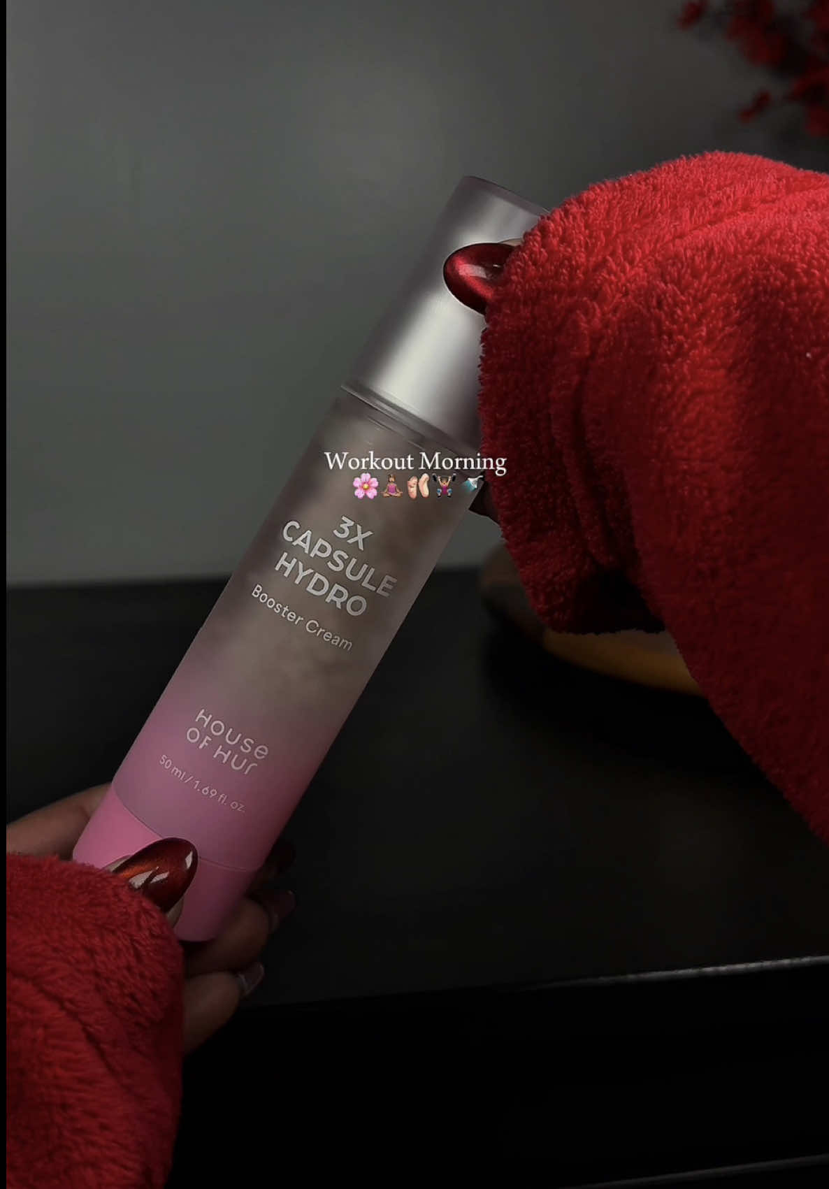 TikTok post by @iam_barb_ for House of Hur US. Caption reads: [...] #aesthetic @Tree Hut @House of Hur @House of....