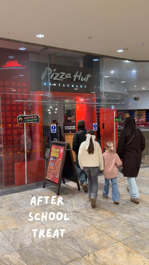Instagram post by @homewithfay for Pizza Hut. Caption reads: [...] the bank? Then look no further than....
