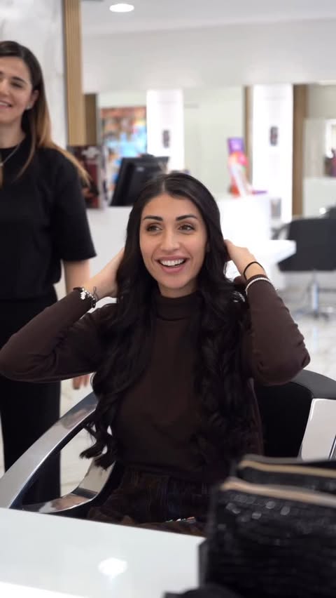 Instagram post by @cecilia_zagarrigo for ghd Italia. Caption reads: [...] Natale quest’anno te lo fa @ghditalia con la....