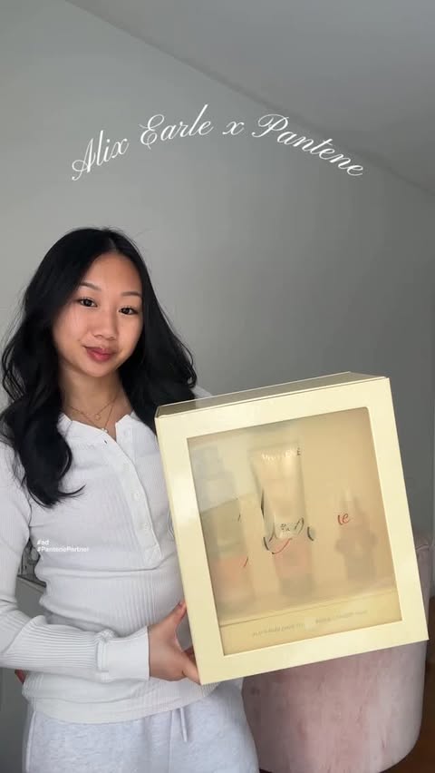 Instagram post by @sarah.juann for Pantene. Caption reads: #PantenePartner Thank you @pantene for gifting me....