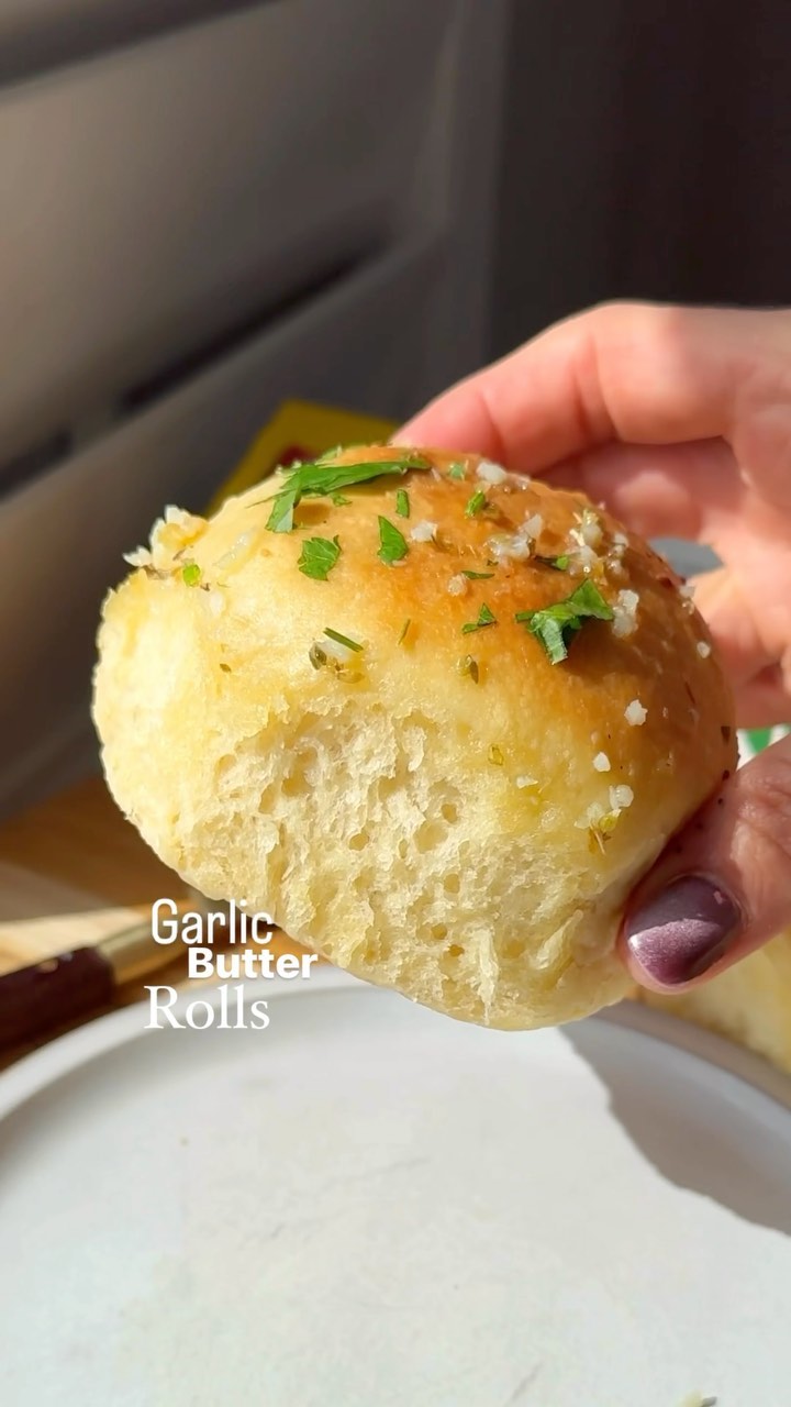 Instagram post by @sailor_bailey for SheSpeaks. Caption reads: Garlic Butter Rolls 💕
#Ad These rolls are....