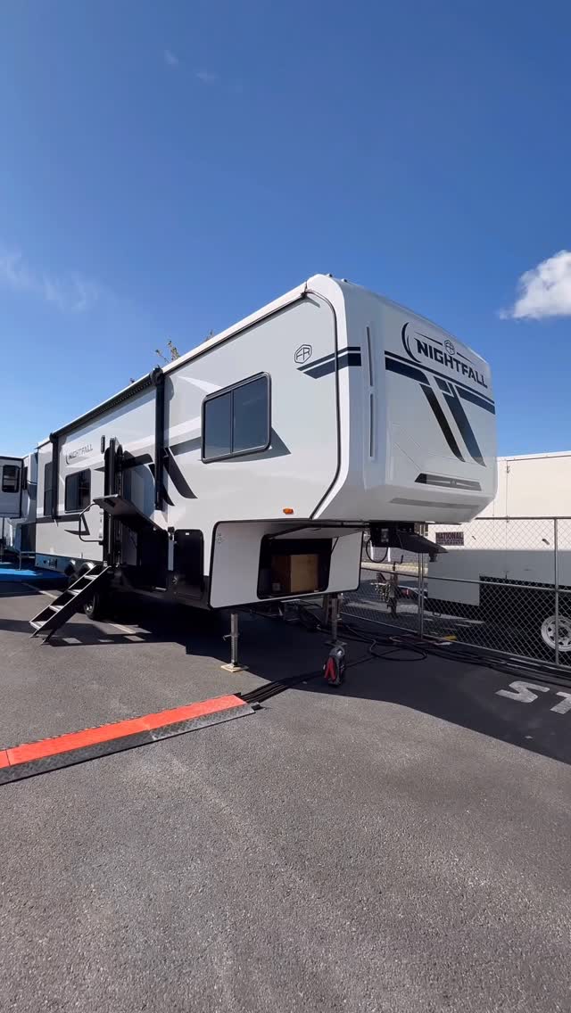 Instagram post by @beerrunbus for Camping World. Caption reads: Check out this 2026 toy hauler camper.

Located 👉....