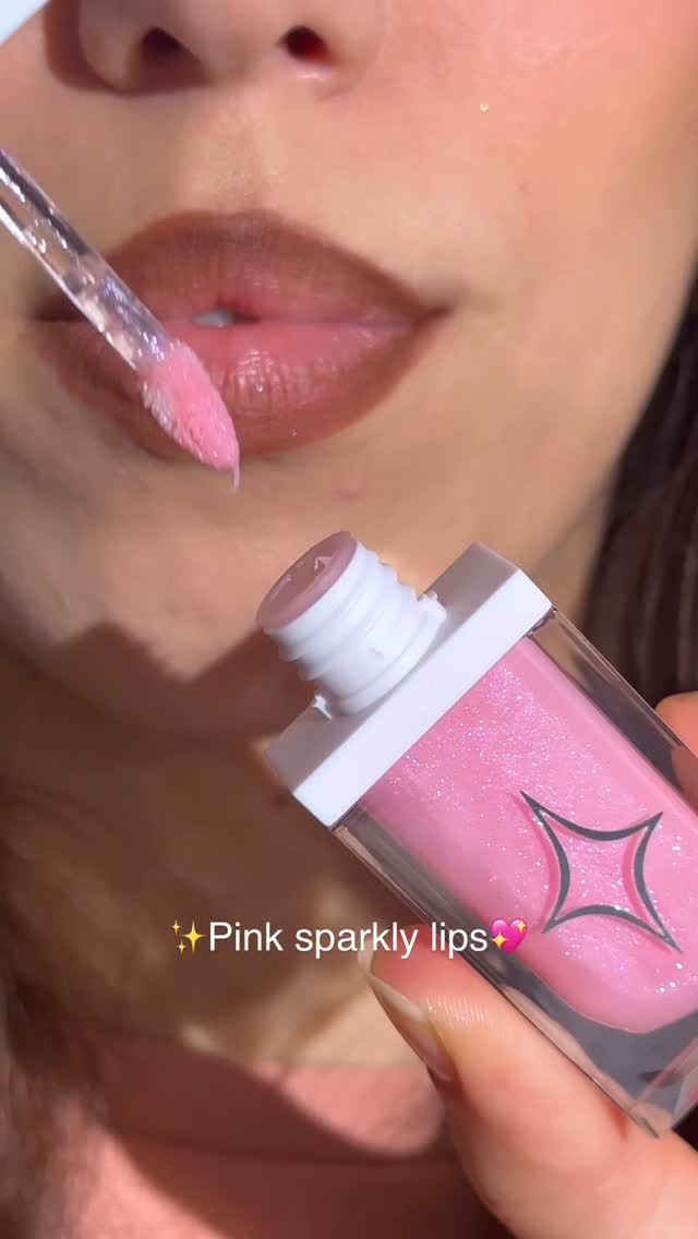 Instagram post by @marinanalha for Beauty Bay. Caption reads: Brown & pink shimmer lip combo 💖

I think it’s....