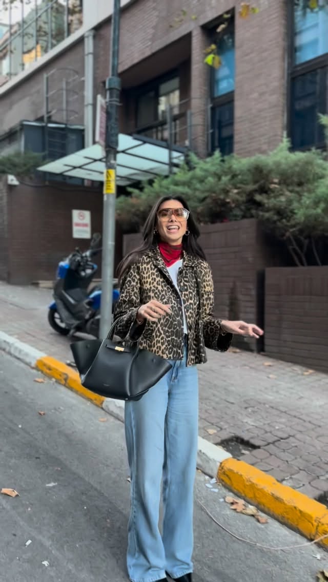 Instagram post by @selennergiz for Massimo Dutti. Caption reads: Todays outfit❤️ #fyp #ootd #reklam 

Jacket....